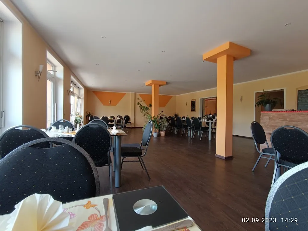 Gaststätte Schloßgarten restaurant in Löcknitz