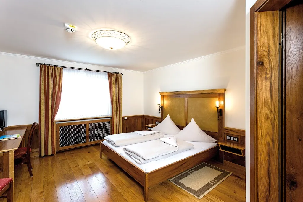 Hirsch Hotel-Restaurant_Neu-Ulm_slider_image_3