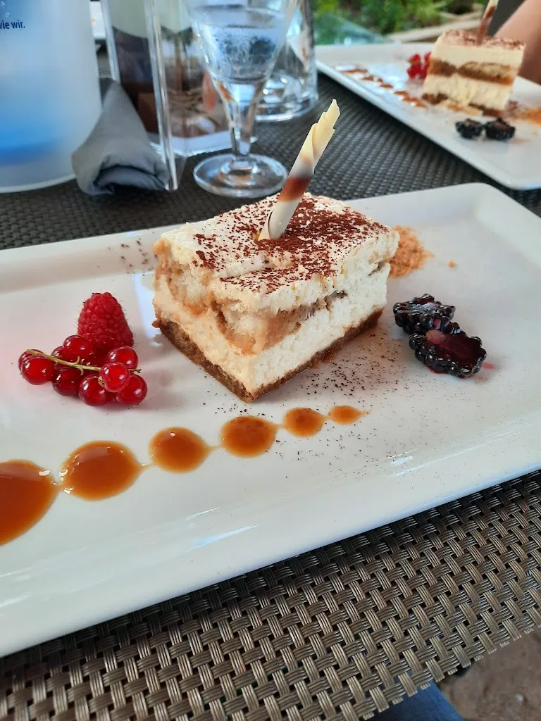 Menu_Restaurant Alexander_Loddin_image_9