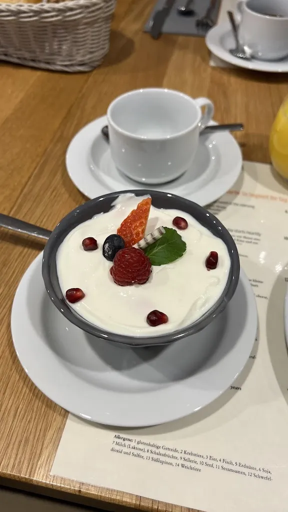 Julian Kohlhage_Caférant_Lüdersdorf_review