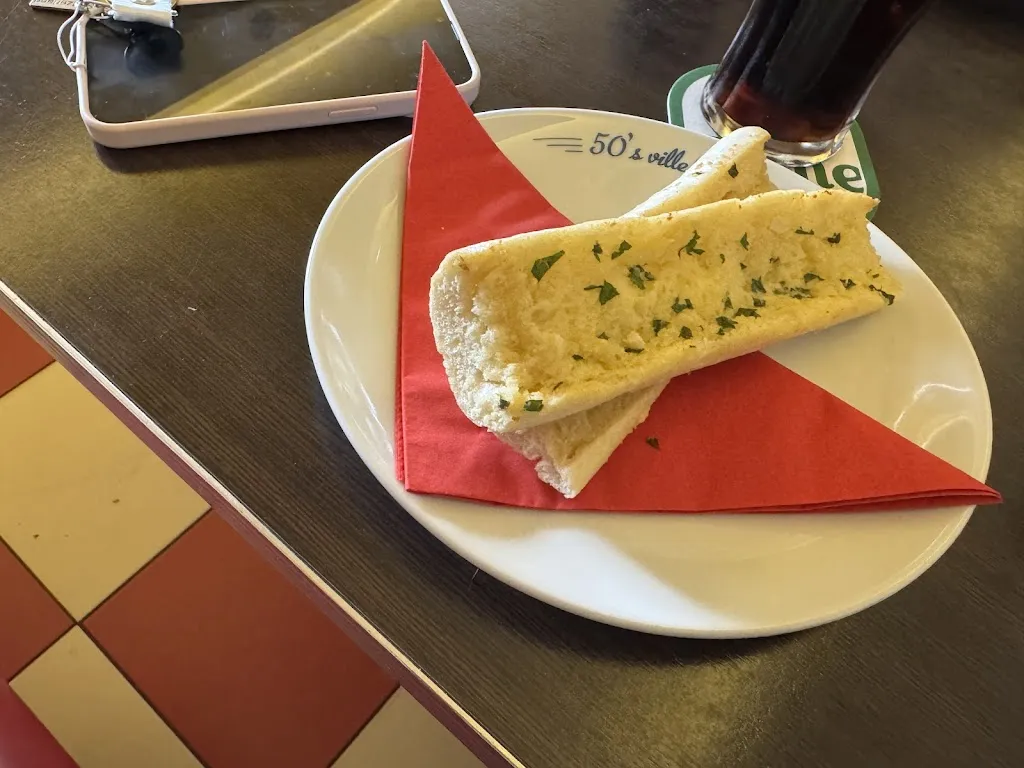 Darika Berg_50s ville Diner GmbH_Chemnitz_Bewertung