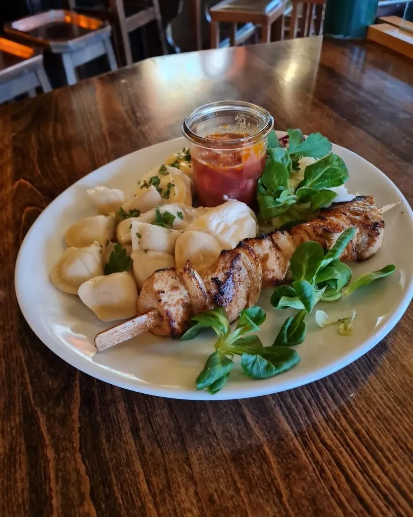 Diebels Fasskeller_Chemnitz_slider_image_2