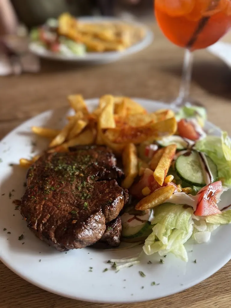 Adria_Lubmin_slider_image_2