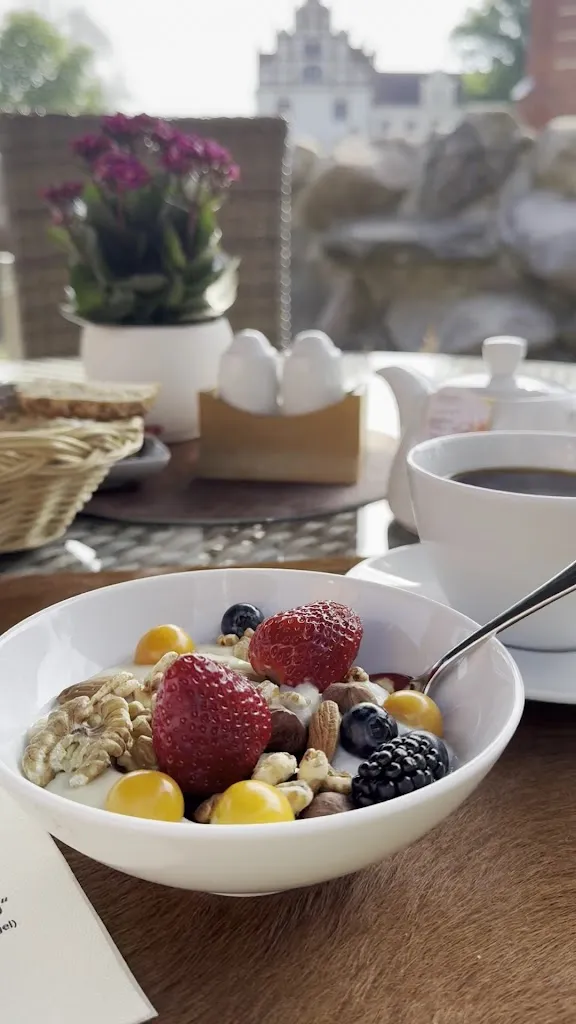 Das Kranich – Restaurant & Bar – Basedow – Mecklenburgische Seenplatte_Basedow_slider_image_2