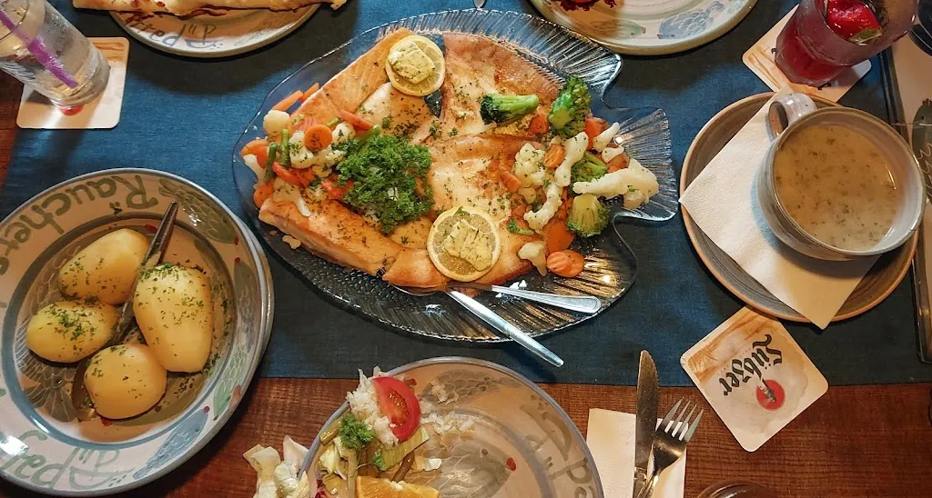 Gaststättenschiff - „MS Manfred“_Sassnitz_slider_image_3