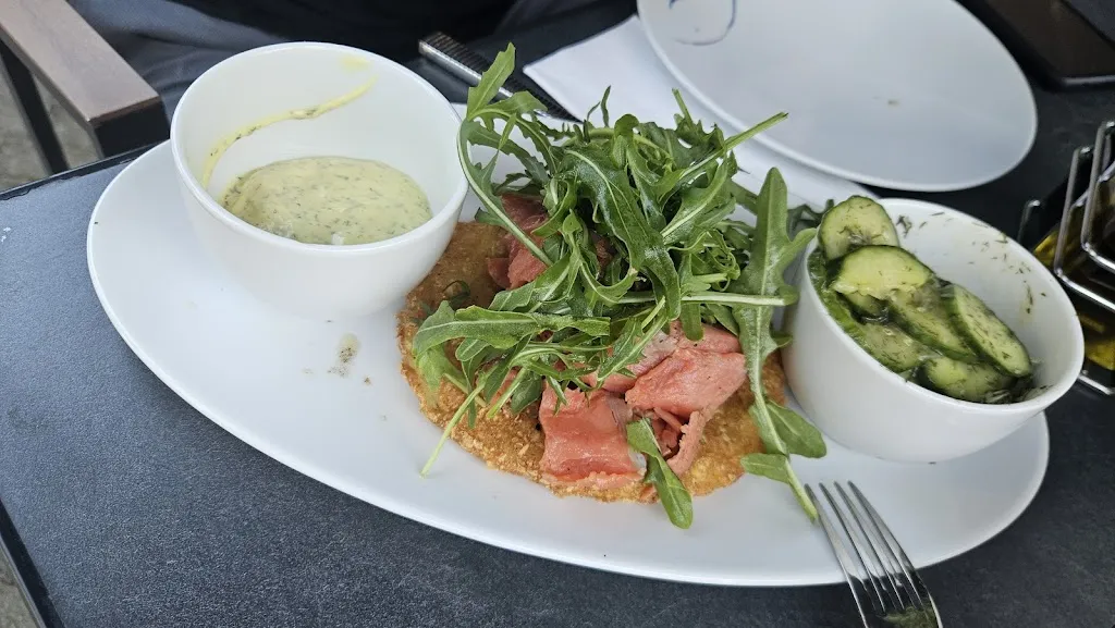 Julia Arnold_Fisch an Land_Dierhagen_review