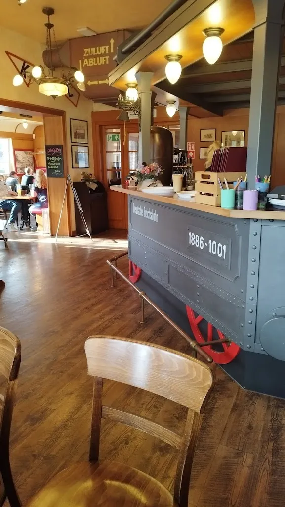 Steffen Einert_Gleis 2 - Das Mollirestaurant_Kühlungsborn_review