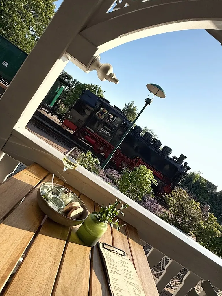 TripFiction #literarywanderlust_Restaurant Clara + Jo_Binz_review