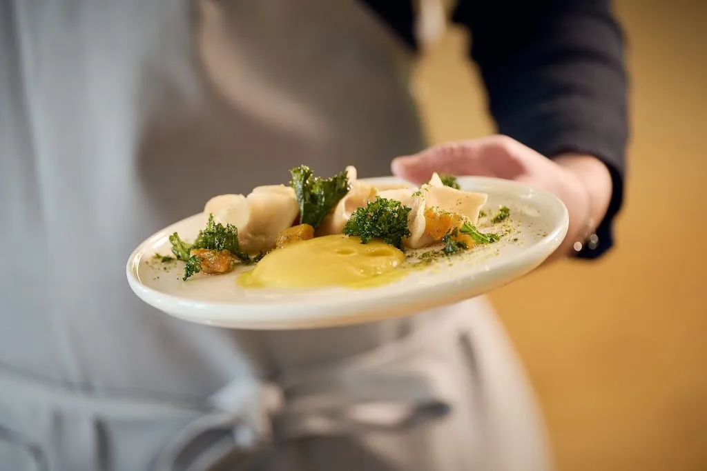 Restaurant Clara + Jo_Binz_slider_image_2