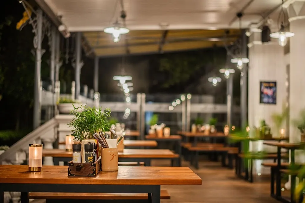 PETER PANE Burgergrill & Bar restaurant in Binz