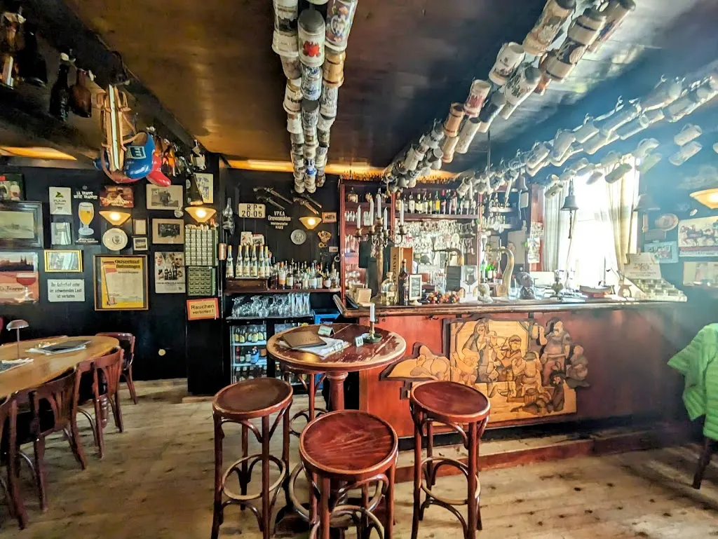 Dorfkrug Zum Klausner restaurant in Boltenhagen