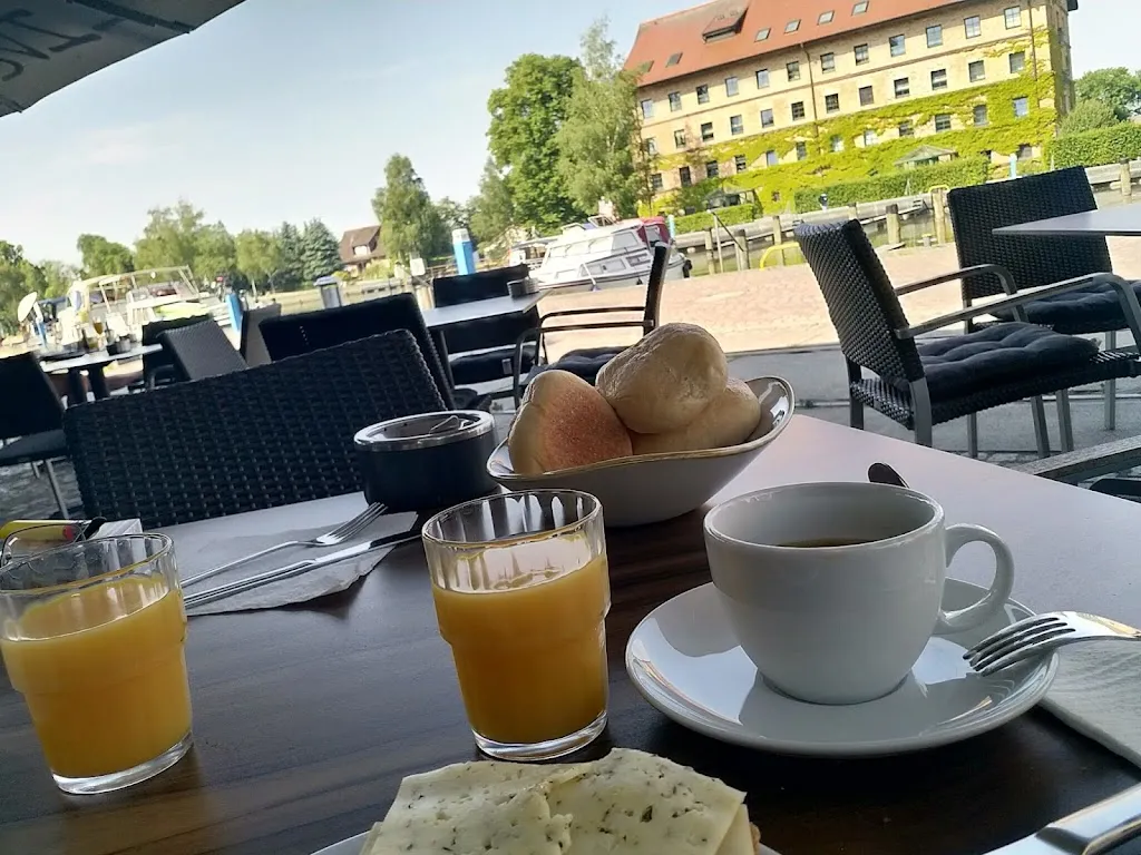 Menu_LIVE WERK Das HafenRestaurant_Neustrelitz_image_6