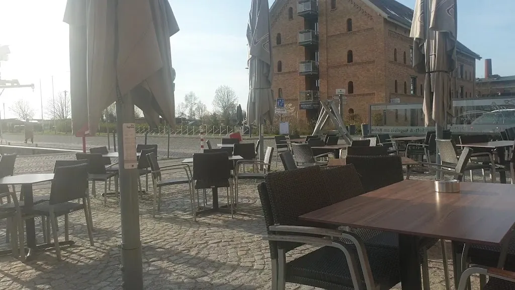 LIVE WERK Das HafenRestaurant_Neustrelitz_slider_image_2