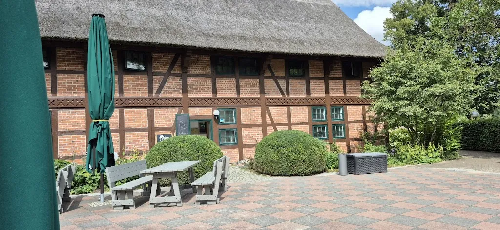 Sven Liewert_Tiergartengaststätte IDA & Freunde e.V._Neustrelitz_review