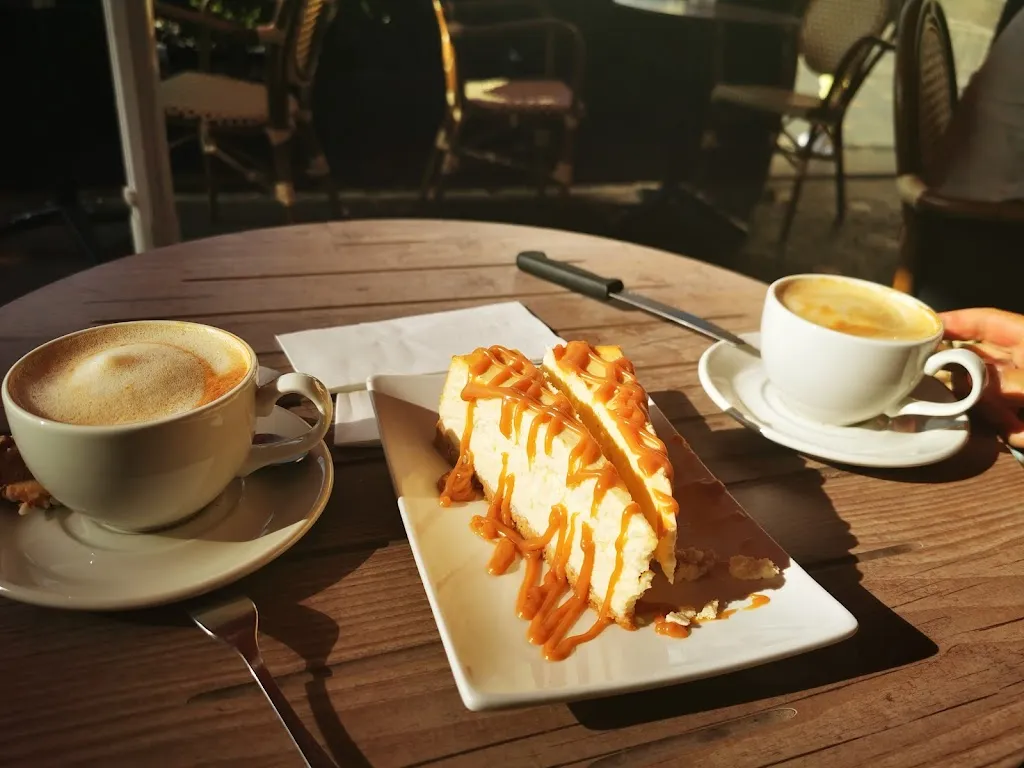 Bistro Zur Sonne restaurant in Neustrelitz