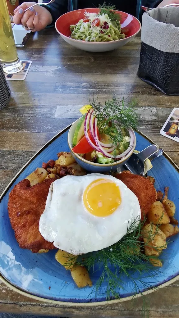 Zur Kajüte Fischrestaurant_Sellin_slider_image_2