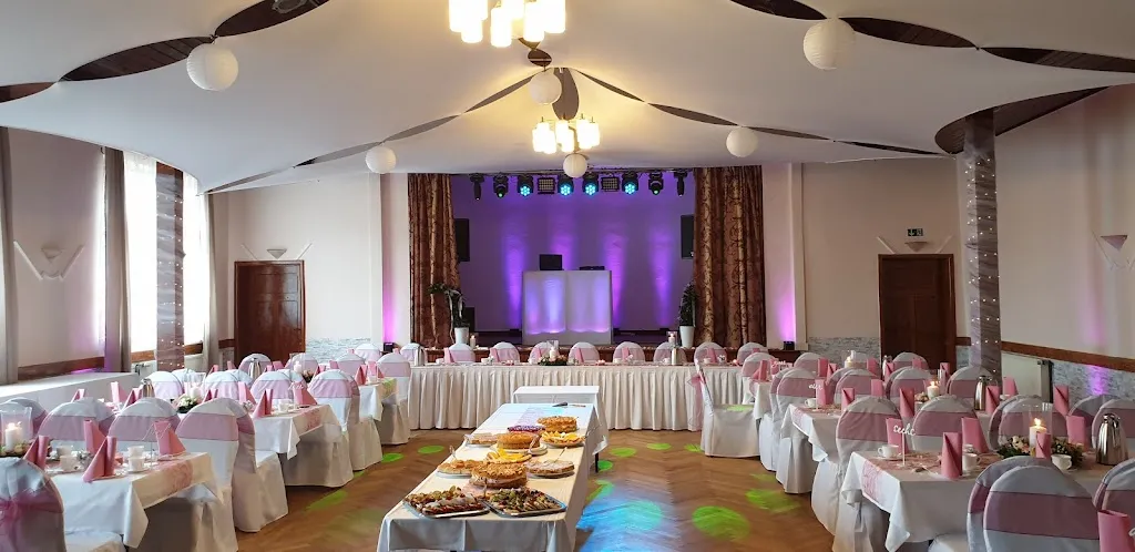 Dörpkraug Inh. S. Knoop_Berge_slider_image_1