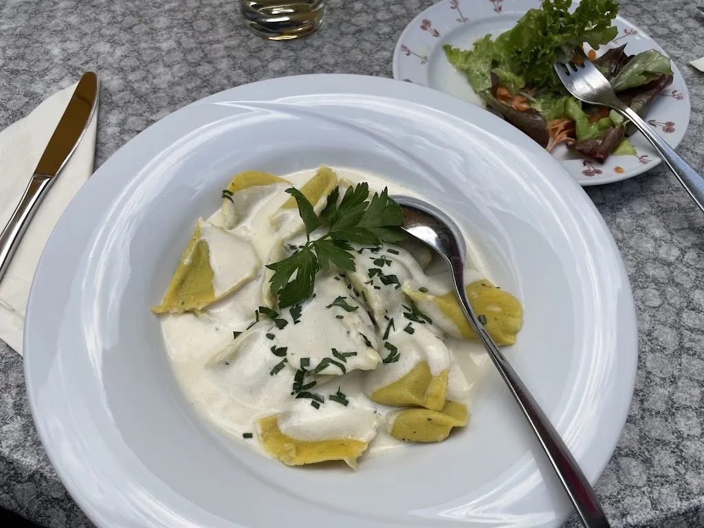 Café at the cloister_Feuchtwangen_slider_image_2