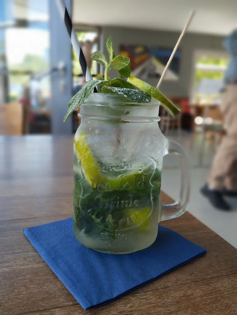 Restaurant Übersee_Göhren_slider_image_3