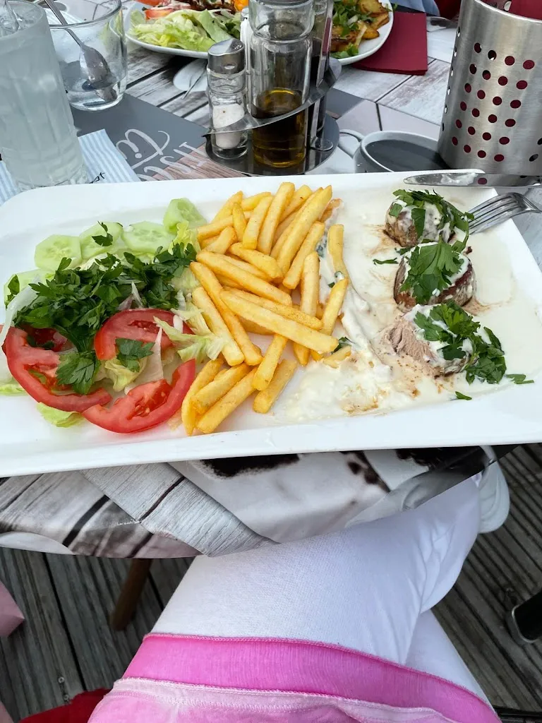 Restaurant & Pizzeria La Perla_Göhren_slider_image_3