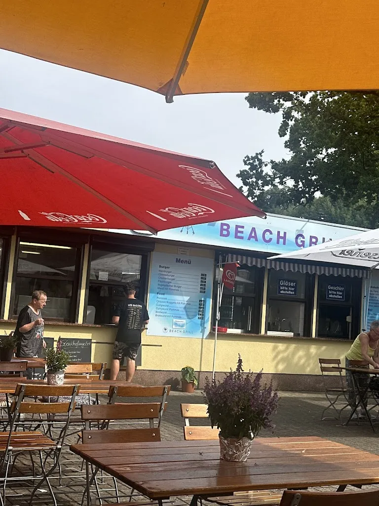 Beach Grill_Göhren_slider_image_3