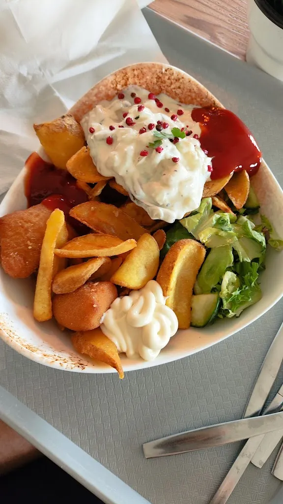 Jacklyn Gocotano_Strandhus Mönchgut_Mönchgut_recensione