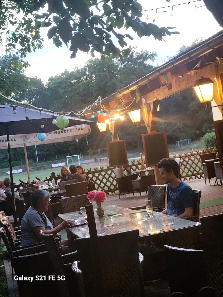 Krishna Haus -indian specialities restaurant im englischen Garten Neuburg restaurant in Donau