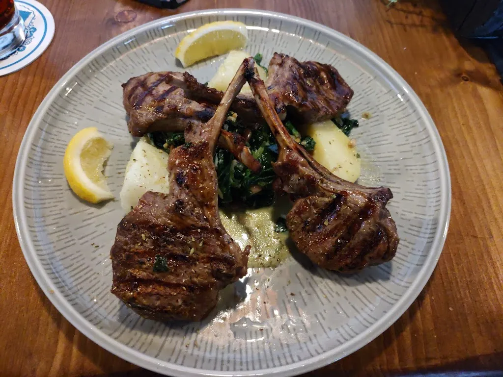 Menu_Neo Kastro - griechisch-mediterranes Restaurant 🌿_Donau_image_9