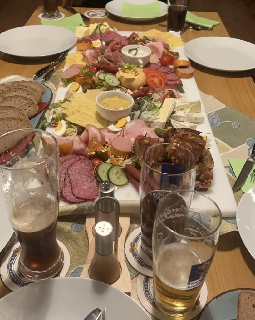 Mayer Julian_Jagdschlössel Neuburg_Donau_review