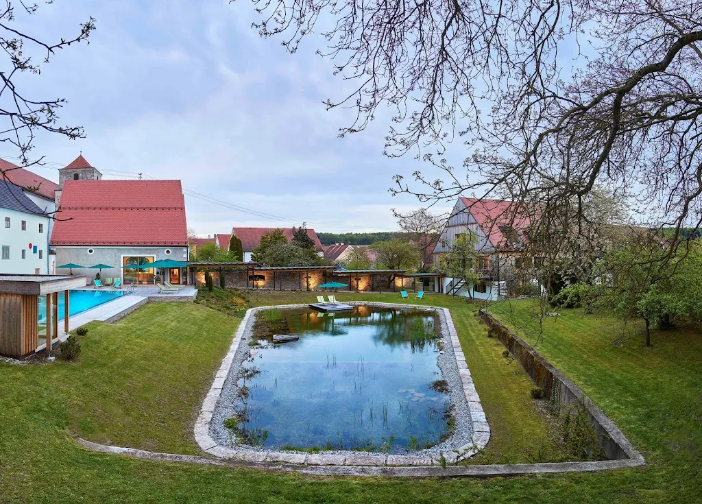 Romantik Hotel Zum Klosterbräu restaurant in Donau