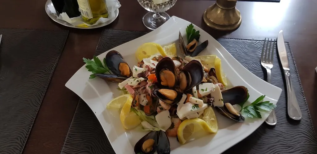 Menu_Pizzeria Raffaello Neuburg_Donau_image_7