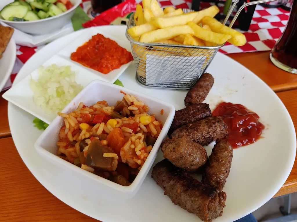 Andreas Lebert_Haus am See Joshofen_Donau_review