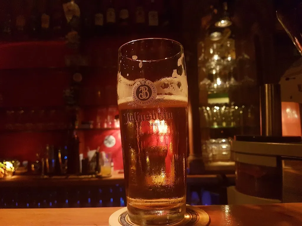 Robs Bar_Donau_slider_image_2