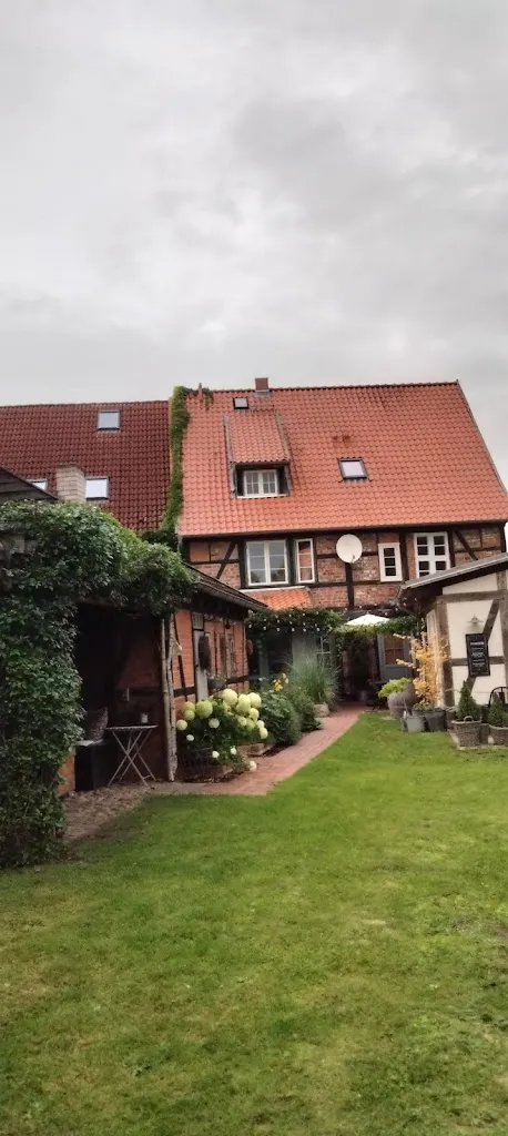 Francesca B_Gästehaus 22 - Anja Holm_Rehna_review