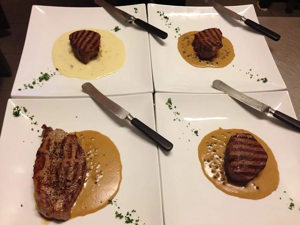 La Casa Restaurant_See_slider_image_2