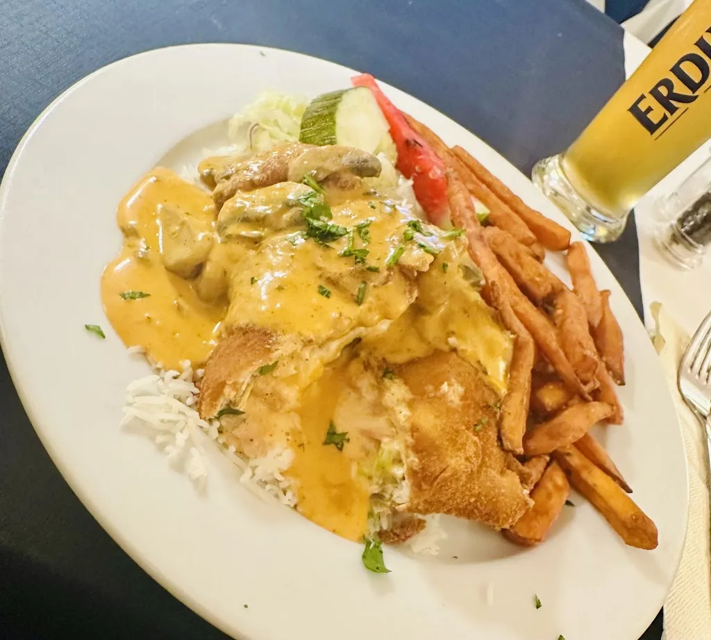 Norman Traeder_Restaurant Hungaria - Bela Czutor_Parchim_recensione