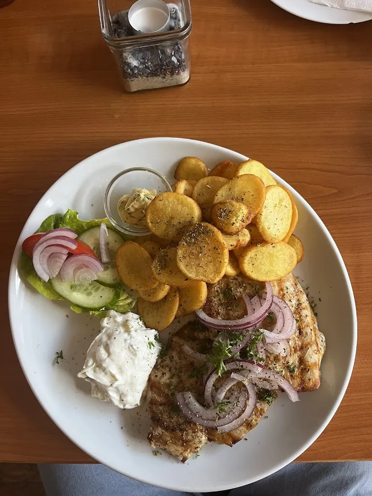 Maximilian Neß_Restaurant Rhodos_Parchim_review