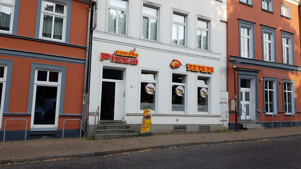 Pizza Express Stefan Maaß_Parchim_slider_image_1