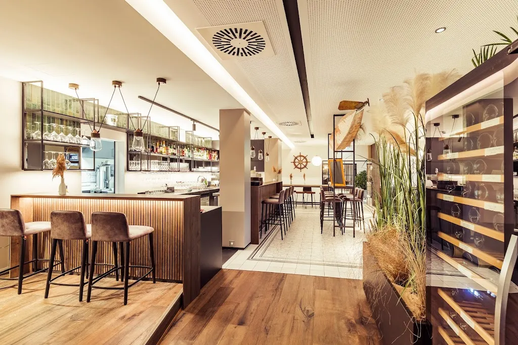 Hafenrestaurant „Zum kleinen Leuchtturm“_Putbus_slider_image_1