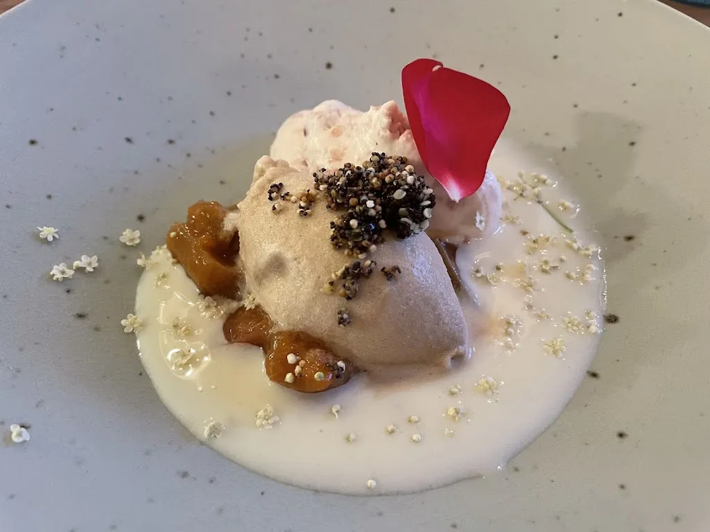 Robert Stolz_Plön_slider_image_3