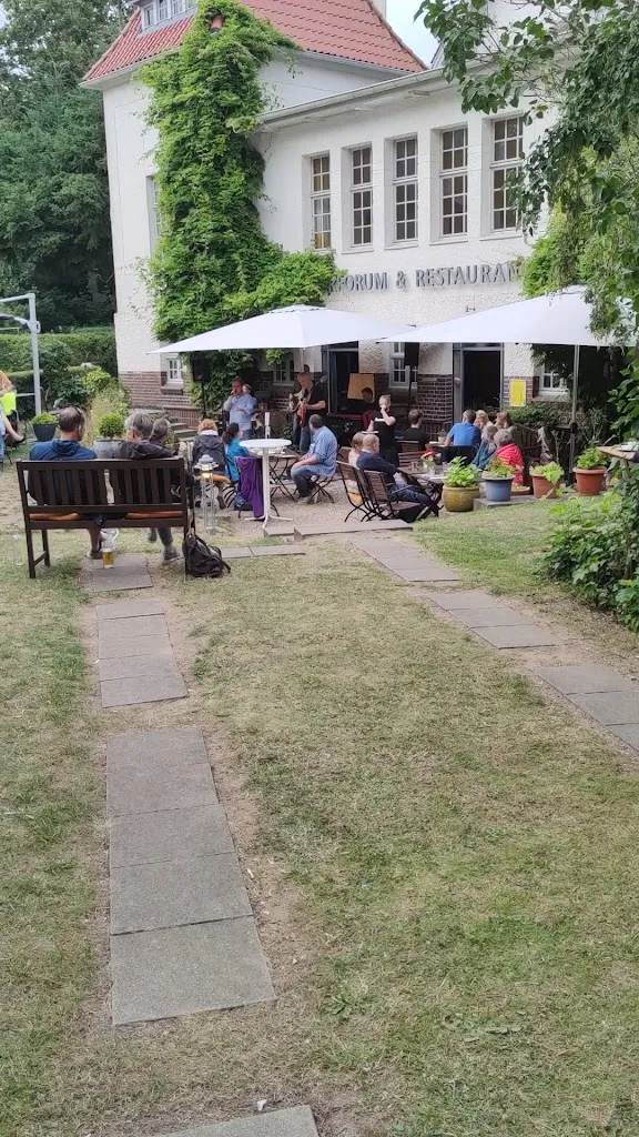 Alte Schwimmhalle am Schloss_Plön_slider_image_2