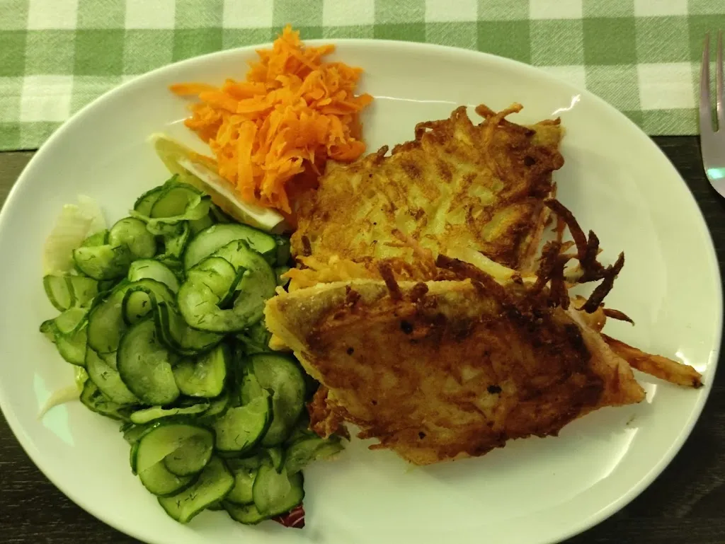 Janine Bittner_Waldeck by Maik_Röbel/Müritz_review