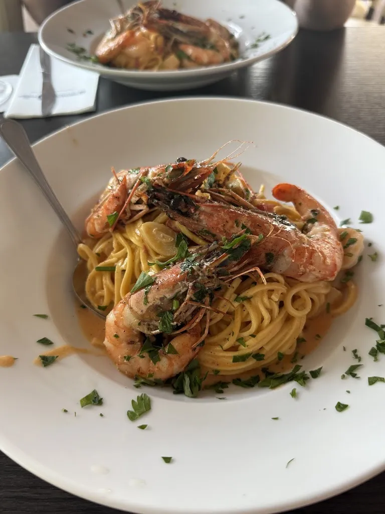 Jonas Grundmann_Restaurant Schwarz Weiss Budberg_Rheinberg_review