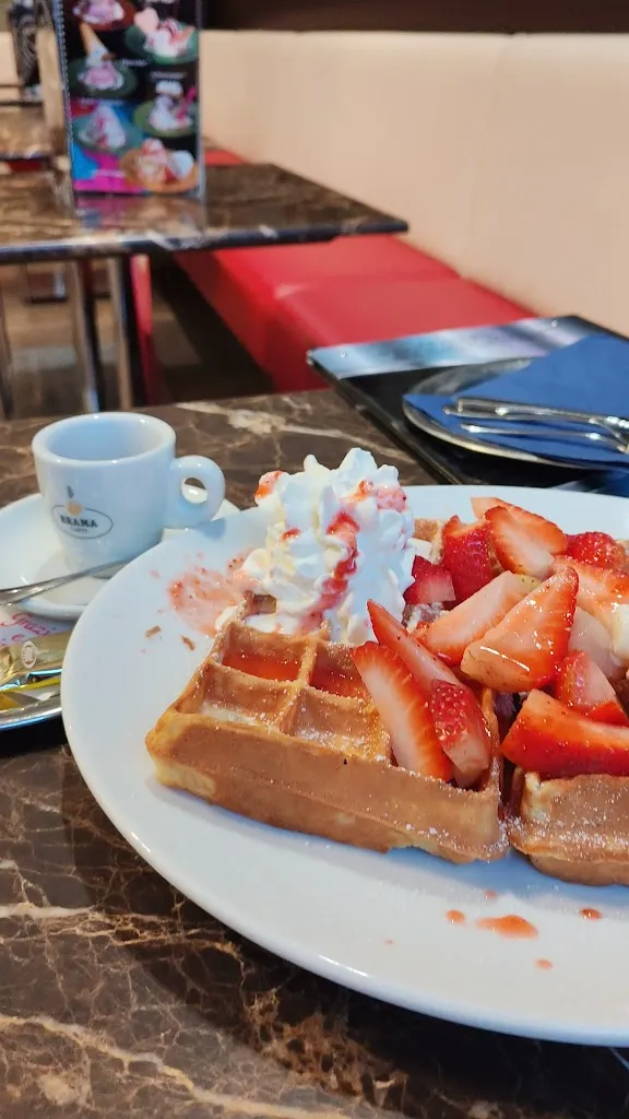 Eiscafé Dolce Vita_Rheinberg_slider_image_2