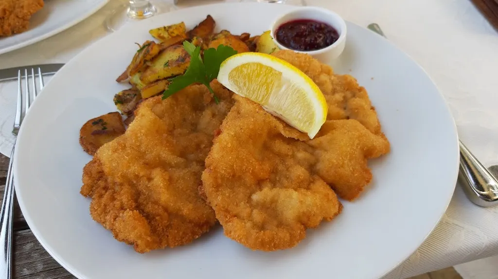 Aschbacher Hof GmbH & Co.KG restaurant in Feldkirchen-Westerham