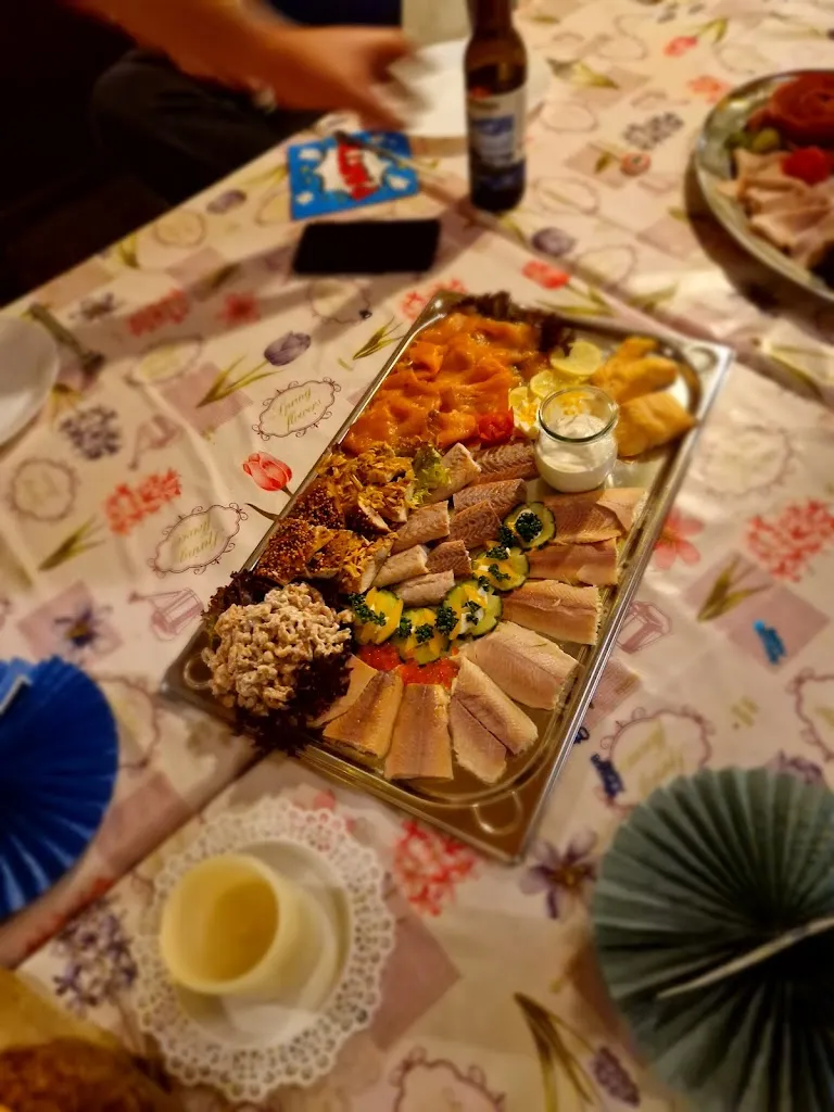 Café Lenschow - Partyservice, Catering & Essen auf Rädern in Lübeck restaurant in Selmsdorf