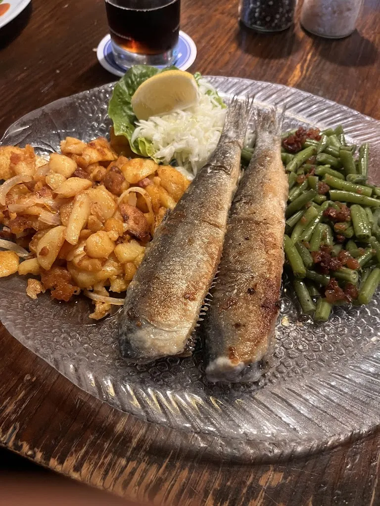 Karan Tibdewal_Zur Kogge_Rostock_recensione