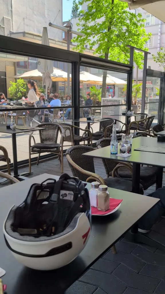 Restaurant - Café - Bar - Transatlantik_Oberhausen_slider_image_2