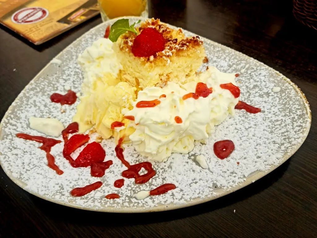 Piwiarnia Warka_Poland_slider_image_3