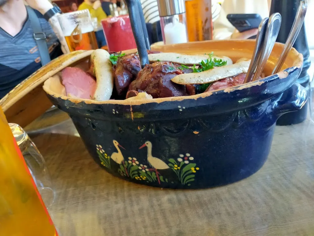 Menu_Restaurant Alsacien Strasbourg Schnockeloch - Tarte flambée Flammekueche_France_image_8